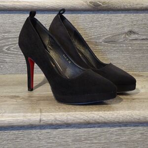 Elegant Black Suede Platform High Heels With Red Bottom New